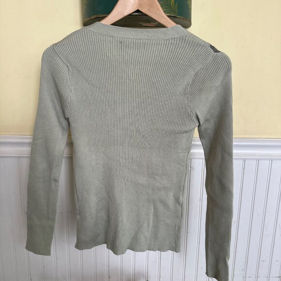 Ribbed Sage Green Button-Down Cardigan With Cutout Shoulder Detail S - Picture 3 of 6